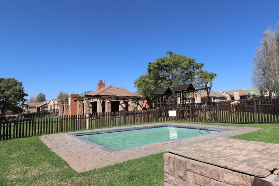 4 Bedroom Property for Sale in Hillside Free State